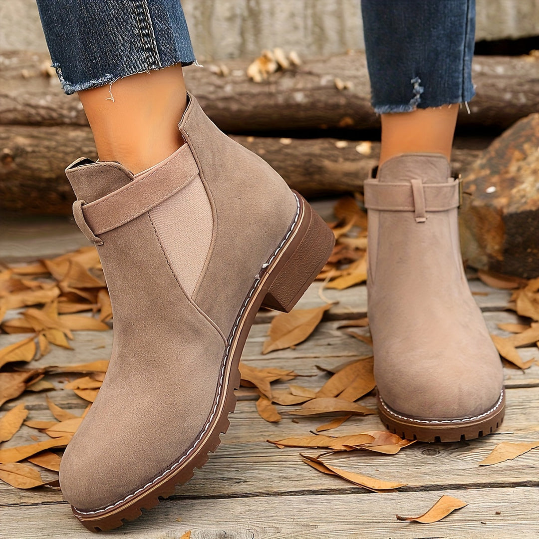 Britta | Women&