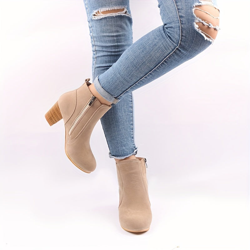 Darcie | Women&