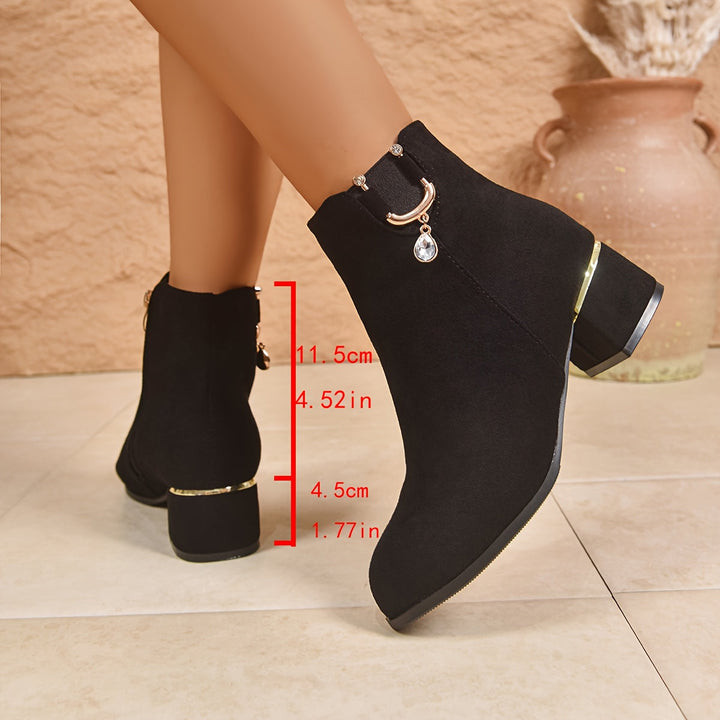 Darcie | Women&
