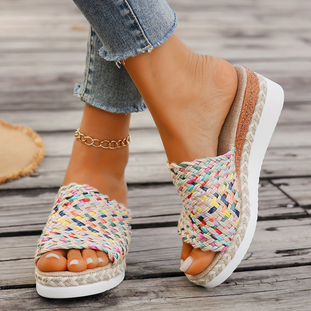 Kinley | Women's Woven Platform Sandal - Image 2