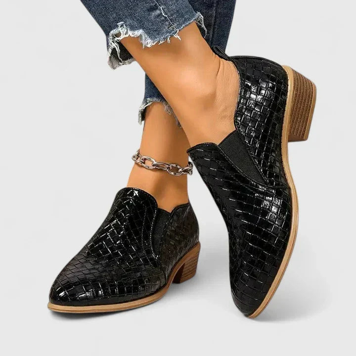Lorwen | Women&
