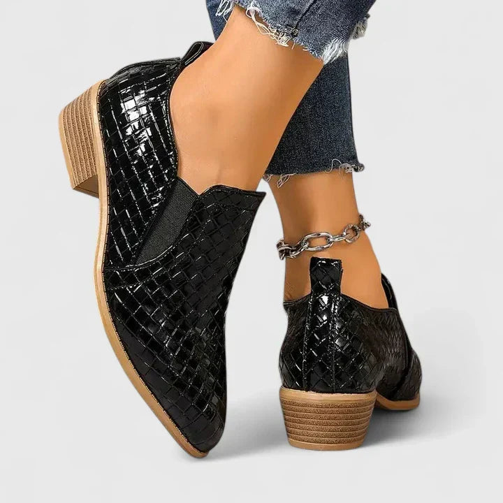 Lorwen | Women&