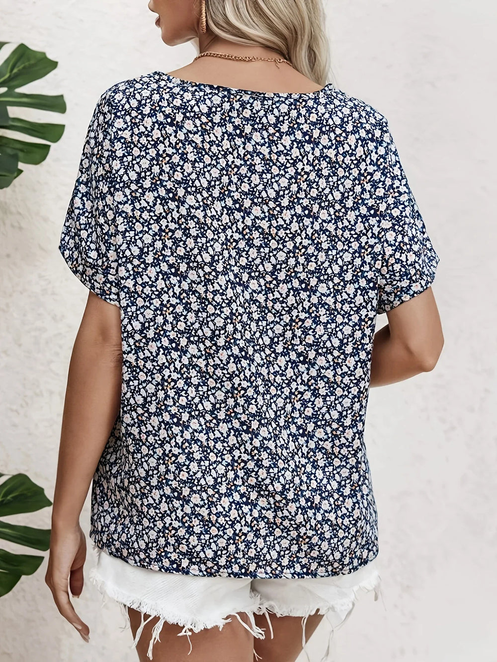 Thea | Women's Floral V-Neck Short Sleeve Blouse - Navy - Image 2