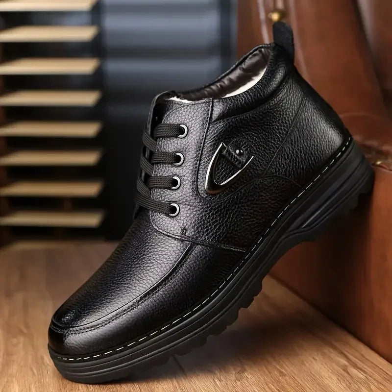 Thornvale | Men's Fleece-Lined Leather Ankle Boots - Black - Image 1